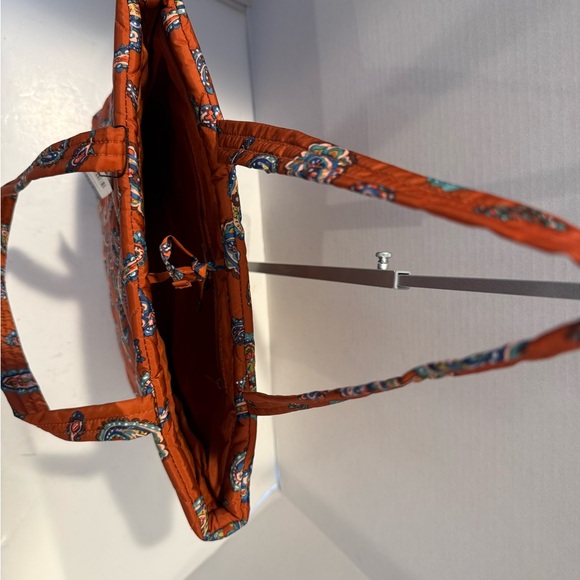 NWT Vera Bradley. Manor Paisley Quilted Tote Bag - Orange - Picture 4 of 14